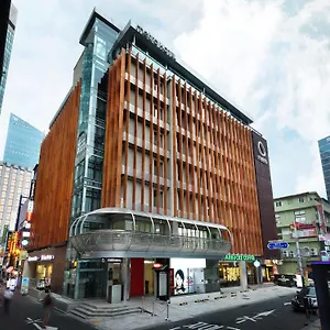 Metro Myeongdong Séoul